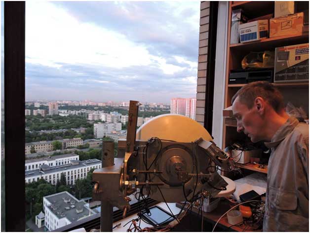 Дмитрий UA3AVR за проведением связи на 76 ГГц